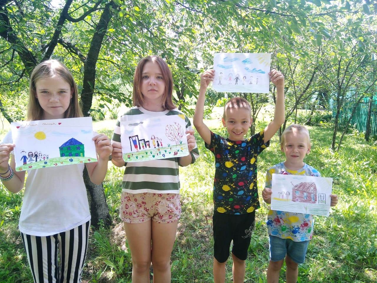 День семьи, любви и верности. | 08.07.2022 | Валуйки - БезФормата